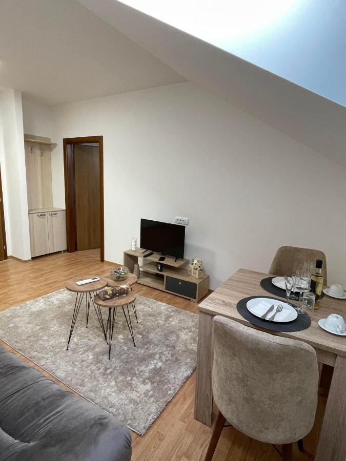 Despot Apartment *